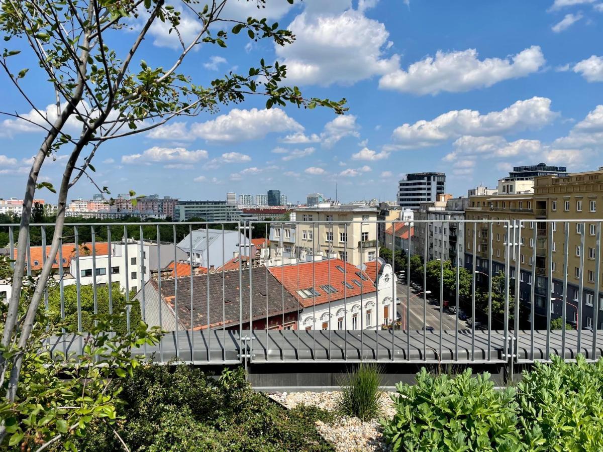 Betree Apartamento Bratislava Exterior foto